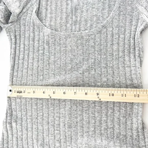 Reformation Lemon Grey Long sleeve Front Slit Round Neck Ribbed Dress  M NWT - Picture 11 of 12